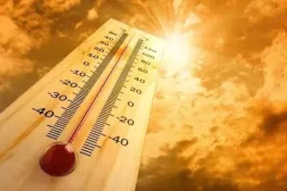 पुण्यात तापमानात मोठी घसरण; पावसाचा यलो अलर्ट जाहीर
